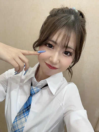 黒宮しゅうな